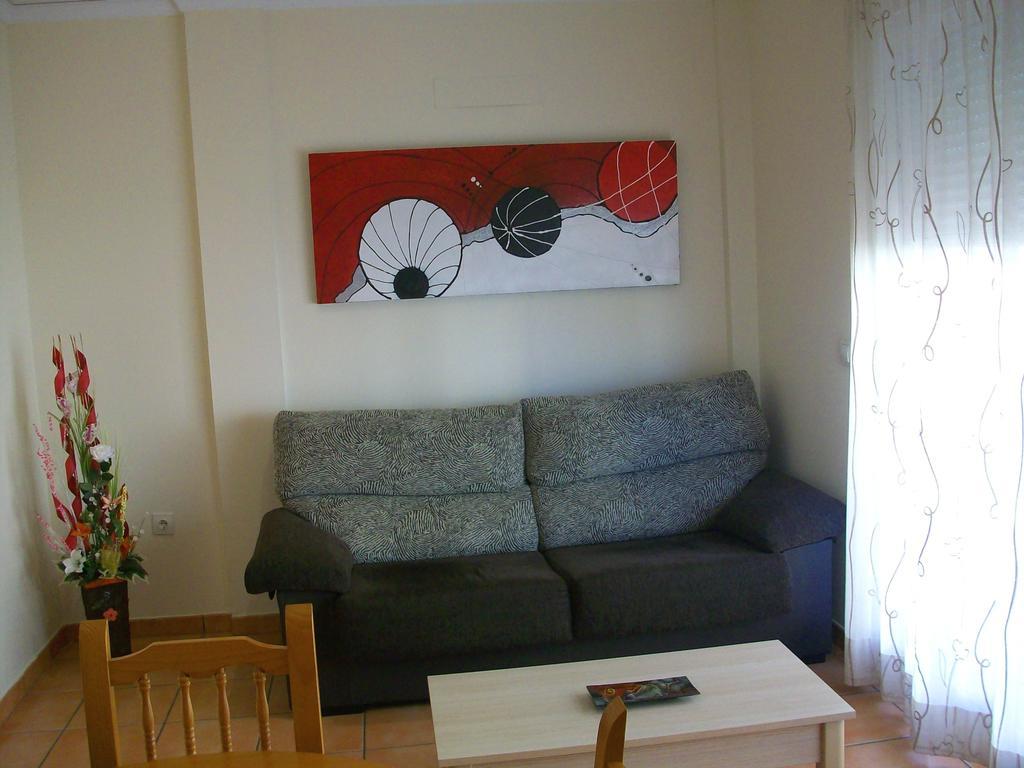 Apartamentos Par Tres - Oliva Nova Room photo